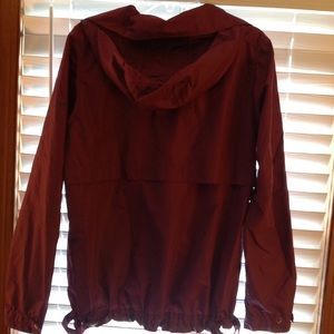 Hooded Rainjacket/Windbreaker